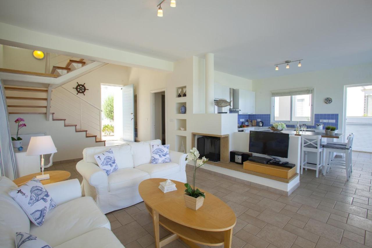 Protaras Seafront Villa Melissa מראה חיצוני תמונה